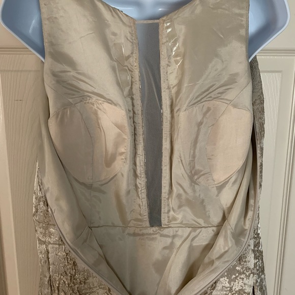 Eliza J sleeveless formal gown beaded accents fully lined with pockets! Size 12 - Picture 8 of 10